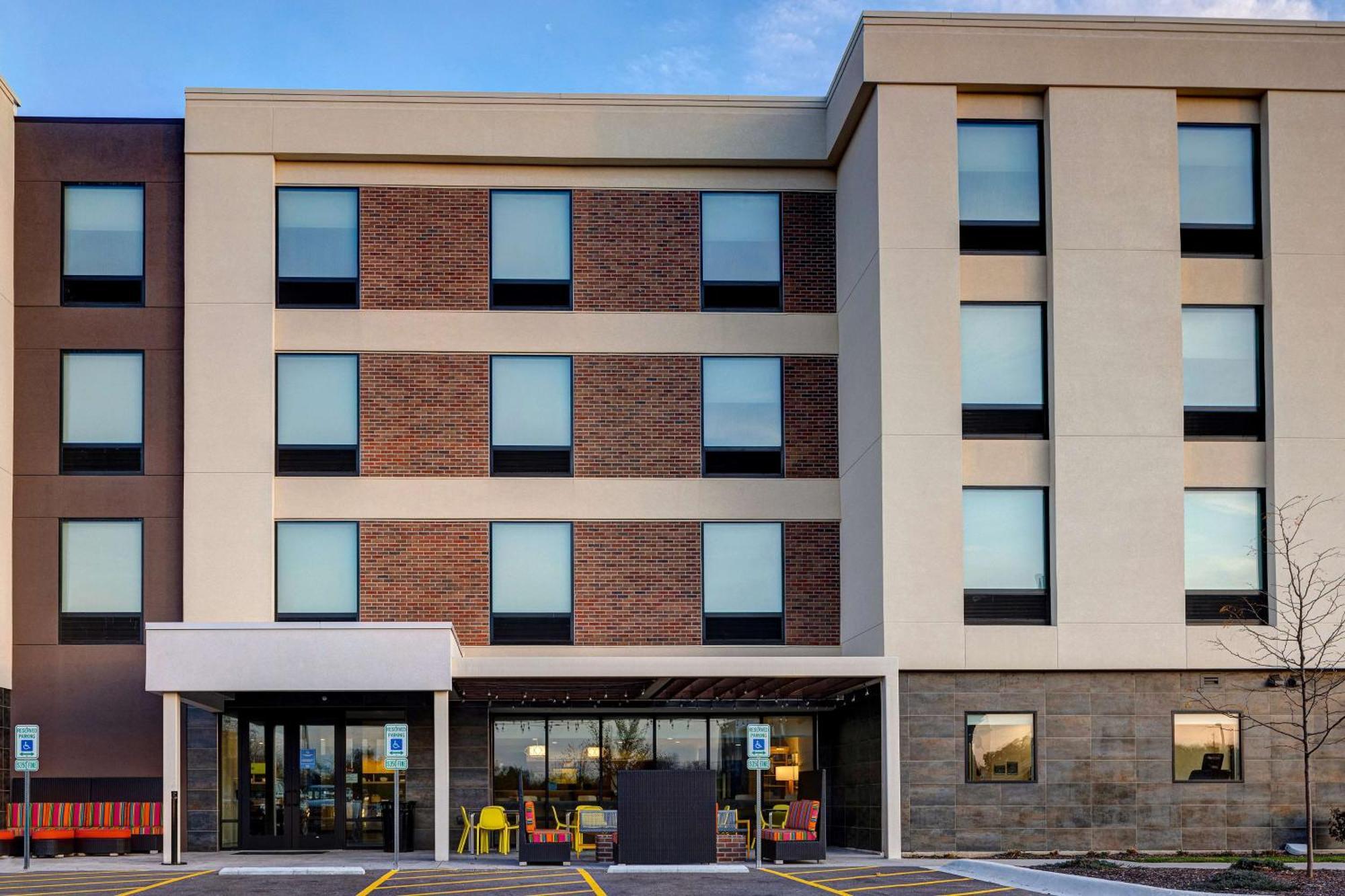 Home2 Suites By Hilton Dekalb Dış mekan fotoğraf